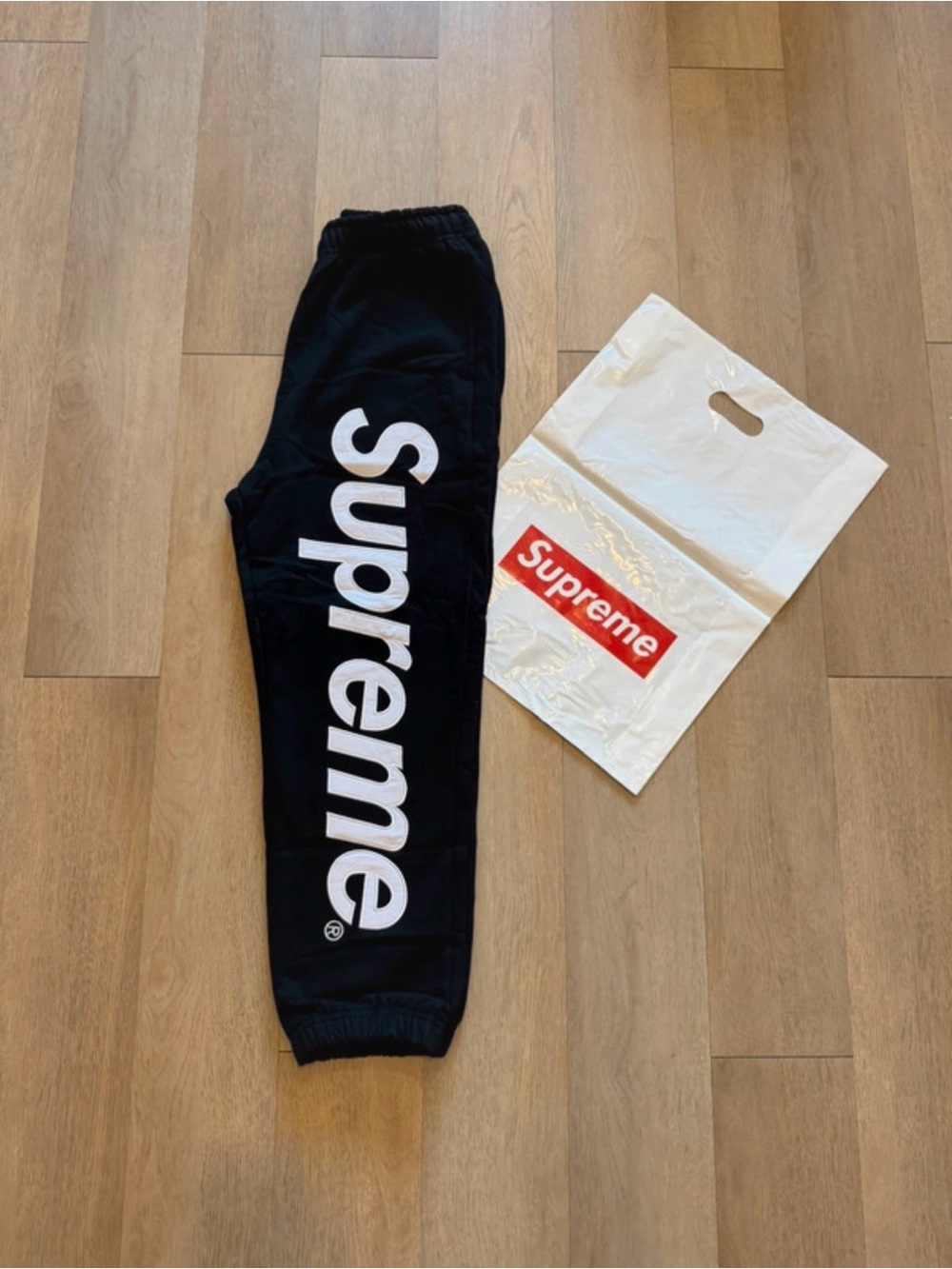 sweatpants - Picture 2 of 2